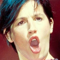 Sharleen Spiteri Nøgen