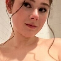 Shayna Loren Nøgen