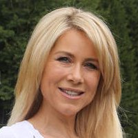 Simone Stelzer Nøgen