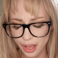Stella Chiyoki Nøgen