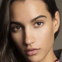 Talia Graf Nøgen