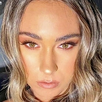 Talia Ron Nøgen