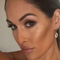 The Bella Twins: Nøgen