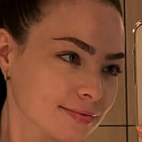 Tiffany Salmond Nøgen