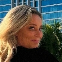 Tricia Whitaker Nøgen