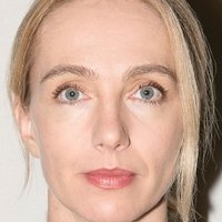 Ursina Lardi Nøgen