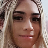 Victoria Salvatore Nøgen