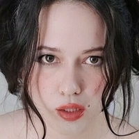 yulianavids Nøgen